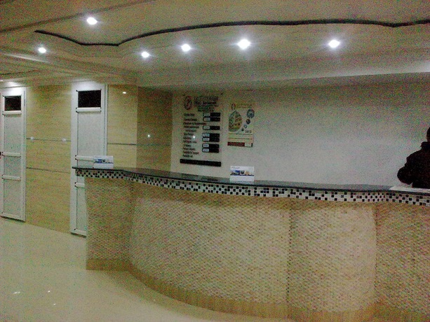 Imagen de los interiores del Hotel Le Privilege, Or&aacute;n. Foto 18