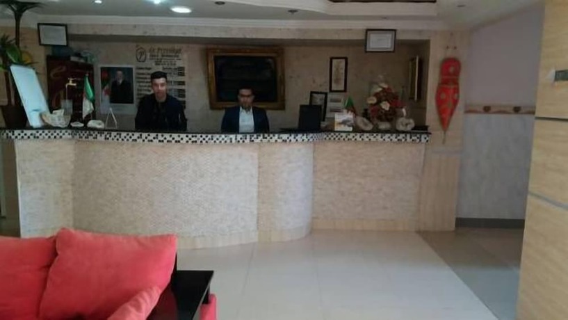 Imagen de los interiores del Hotel Le Privilege, Or&aacute;n. Foto 19