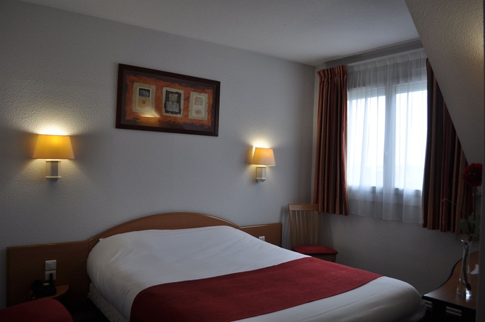 Imagen de la habitación del Hotel Le Progr&egrave;s. Foto 9