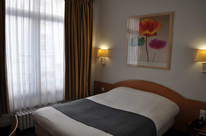 Imagen de la habitación del Hotel Le Progr&egrave;s. Foto 11