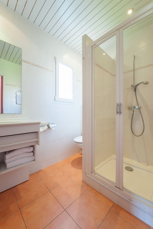 Imagen de la habitación del Hotel Le Proven&ccedil;al, Les Issambres. Foto 12