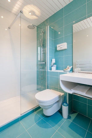 Imagen de la habitación del Hotel Le Proven&ccedil;al, Les Issambres. Foto 13