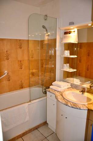 Imagen de la habitación del Hotel Le Provence. Foto 6