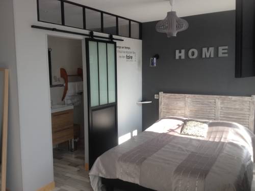 Imagen de la habitación del Hotel Le P'tit Monde. Foto 2
