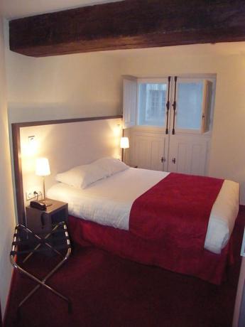 Imagen general del Hotel Le Puits Dor&eacute; &ndash; Restaurant Logis. Foto 5