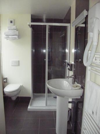 Imagen general del Hotel Le Puits Dor&eacute; &ndash; Restaurant Logis. Foto 8