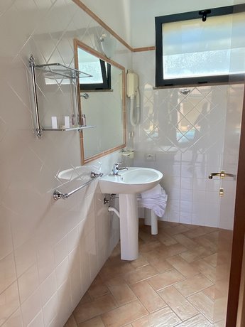 Imagen de la habitación del Hotel Le Querciolaie dei Ricci. Foto 3