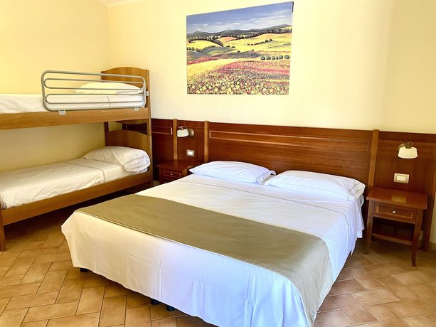 Imagen de la habitación del Hotel Le Querciolaie dei Ricci. Foto 10