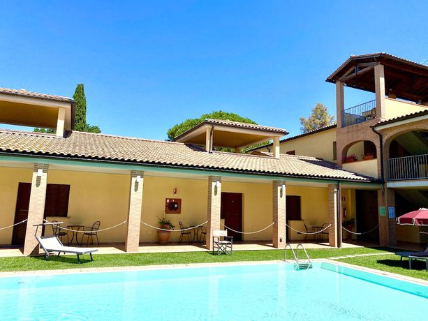 Imagen de la habitación del Hotel Le Querciolaie dei Ricci. Foto 11