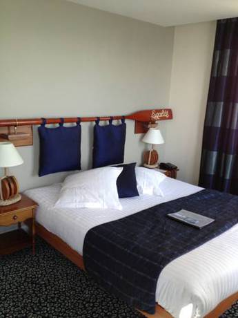Imagen de la habitación del Hotel Le Querrien. Foto 2