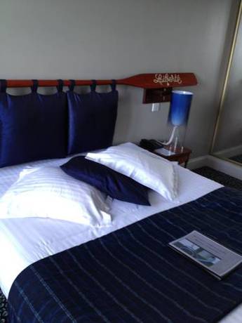 Imagen de la habitación del Hotel Le Querrien. Foto 4