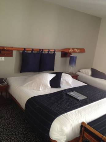 Imagen de la habitación del Hotel Le Querrien. Foto 14