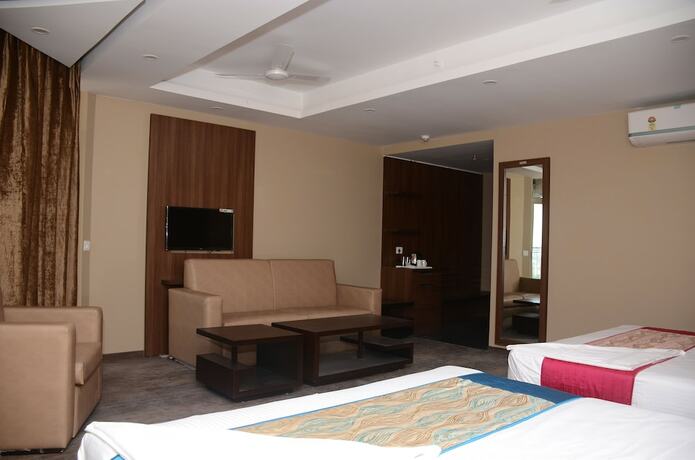 Imagen de la habitación del Hotel Le ROI Digha. Foto 13