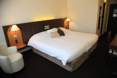 Imagen de la habitación del Hotel Le Rabelais. Foto 7