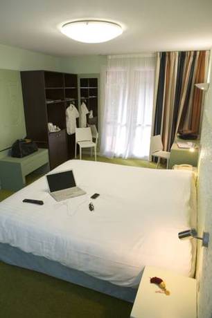 Imagen de la habitación del Hotel Le Rabelais. Foto 13