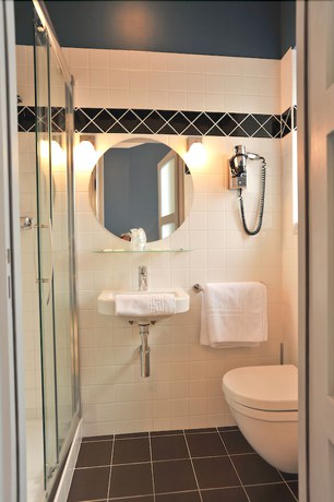 Imagen de la habitación del Hotel Le Rayon Vert, &Eacute;tretat. Foto 12