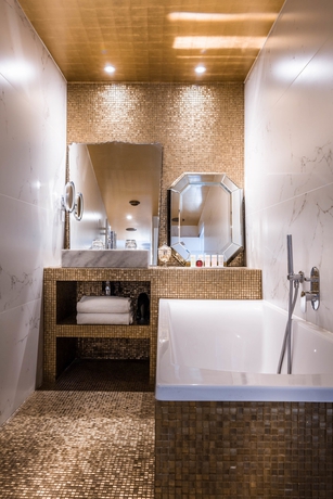 Imagen de la habitación del Hotel Le Rayz Vendôme. Foto 4