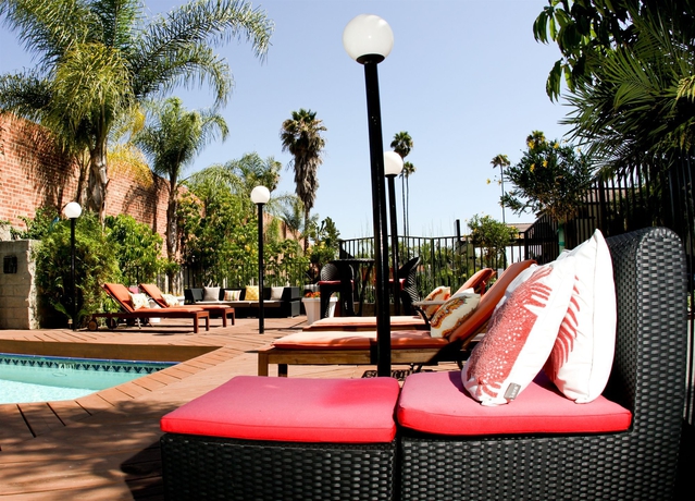 Imagen de la piscina del Hotel Le Rêve Pasadena. Foto 13