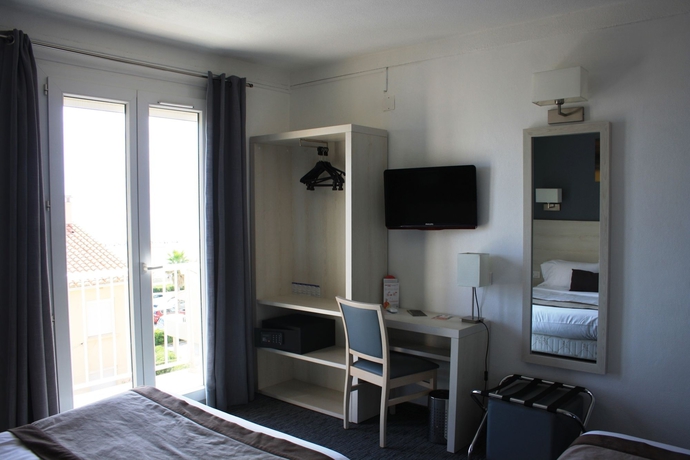 Imagen de la habitación del Hotel Le Regina, CANET-EN-ROUSILLON. Foto 8