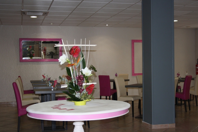 Imagen del bar/restaurante del Hotel Le Regina, CANET-EN-ROUSILLON. Foto 3