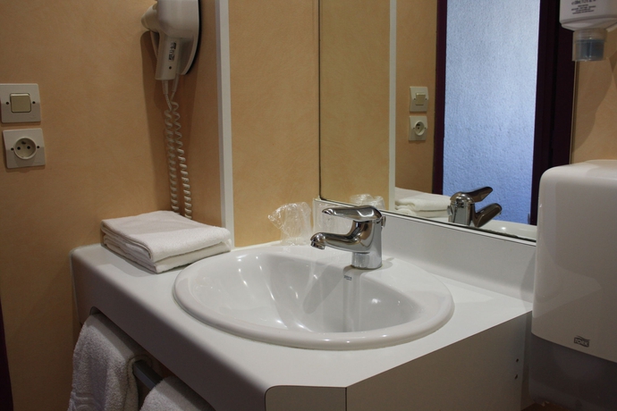 Imagen de la habitación del Hotel Le Regina. Foto 7