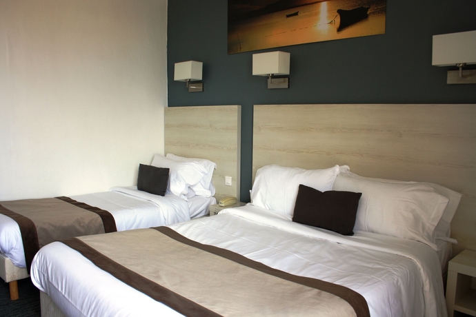 Imagen de la habitación del Hotel Le Regina. Foto 11