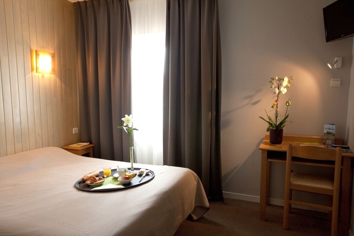 Imagen de la habitación del Hotel Le Relais, Biscarrosse. Foto 8