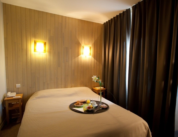 Imagen de la habitación del Hotel Le Relais, Biscarrosse. Foto 9