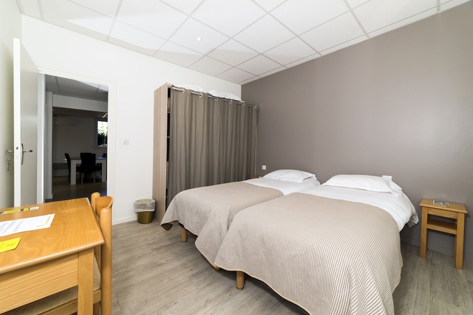 Imagen de la habitación del Hotel Le Relais, Biscarrosse. Foto 11