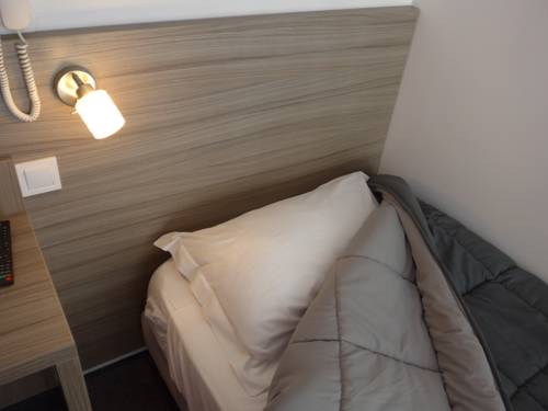 Imagen de la habitación del Hotel Le Relais, DAX. Foto 9