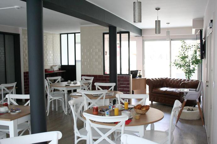 Imagen del bar/restaurante del Hotel Le Relais, DAX. Foto 3