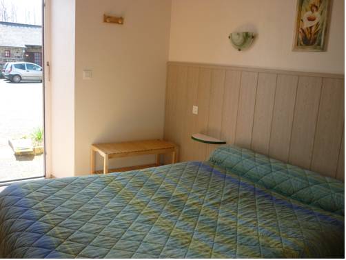 Imagen de la habitación del Hotel Le Relais De Beaucemaine. Foto 4
