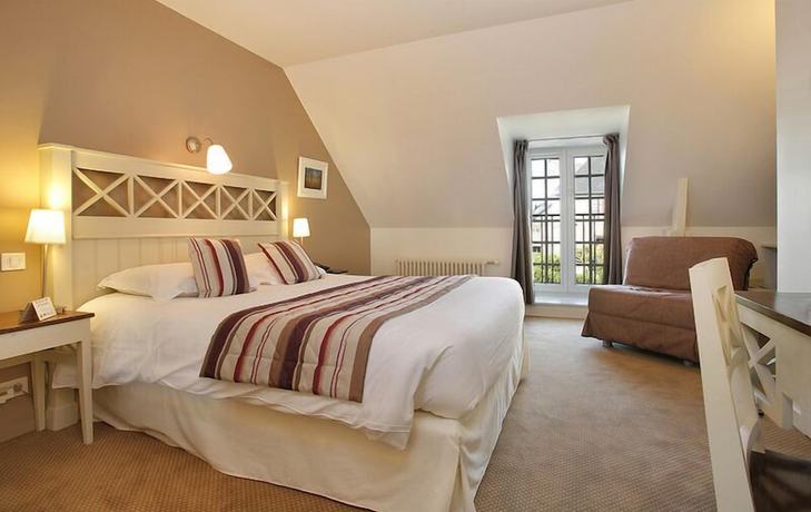 Imagen de la habitación del Hotel Le Relais De Broceliande. Foto 10