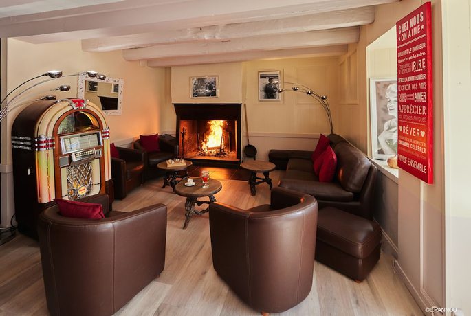 Imagen de los interiores del Hotel Le Relais De Broceliande. Foto 16
