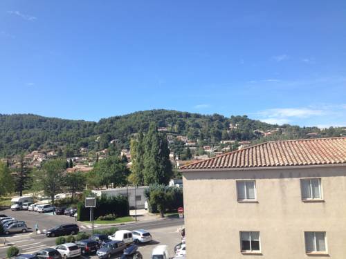 Imagen de la habitación del Hotel Le Relais De La Cal&egrave;che. Foto 9