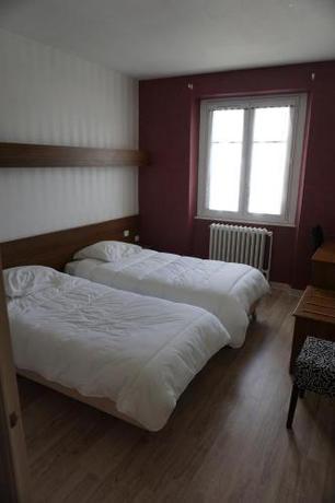 Imagen de la habitación del Hotel Le Relais De La Place. Foto 8