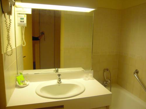 Imagen de la habitación del Hotel Le Relais De La Sans Fond. Foto 6