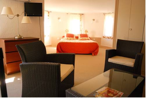 Imagen de la habitación del Hotel Le Relais De La Vignasse. Foto 12