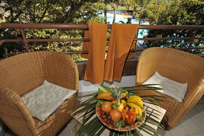 Imagen de los exteriores del Hotel Le Relais De Lhermitage. Foto 9