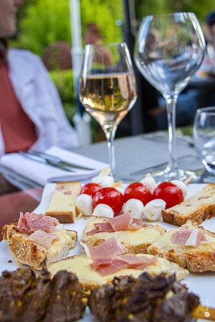 Imagen del bar/restaurante del Hotel Le Relais De Montigny - Logis. Foto 6