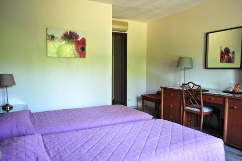 Imagen de la habitación del Hotel Le Relais De Pouilly. Foto 6