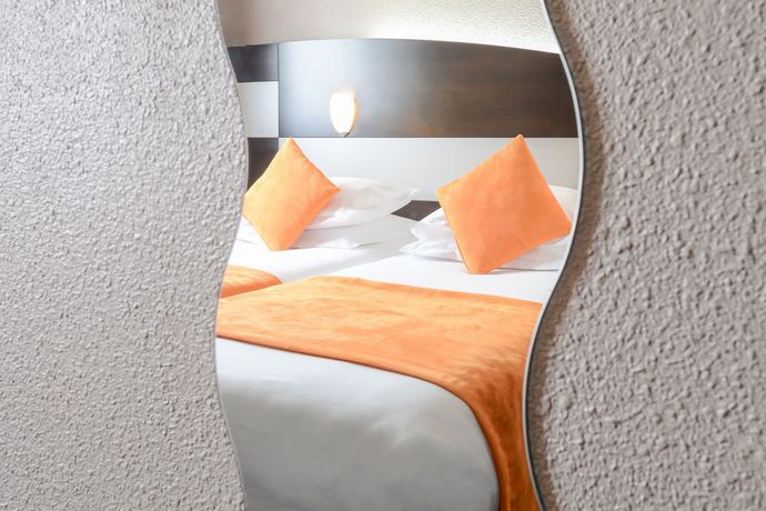 Imagen general del Hotel Le Relais Des Brasseurs - Aubagne. Foto 4