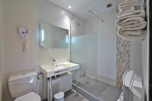 Imagen de la habitación del Hotel Le Relais Des Gourmands. Foto 9