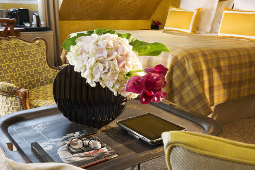 Imagen de la habitación del Hotel Le Relais Des Halles. Foto 5