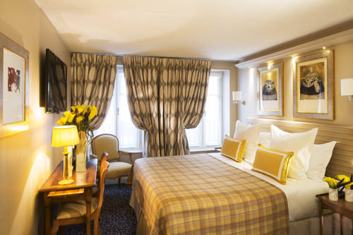 Imagen de la habitación del Hotel Le Relais Des Halles. Foto 12