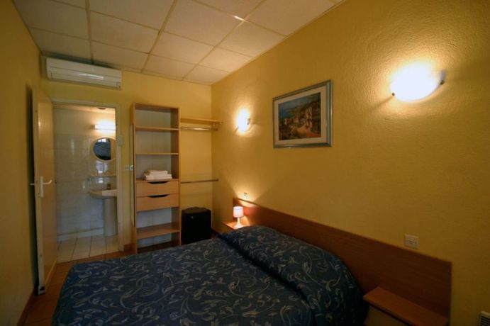 Imagen de los interiores del Hotel Le Relais Des Lavandins. Foto 15