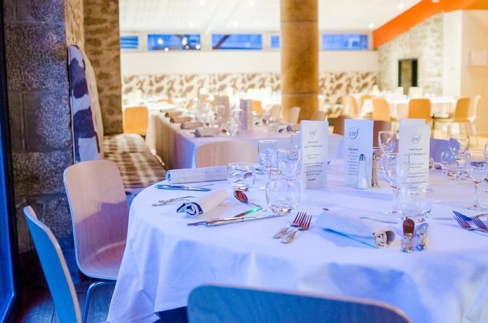 Imagen del bar/restaurante del Hotel Le Relais Du Boisniard, Chanverrie. Foto 2