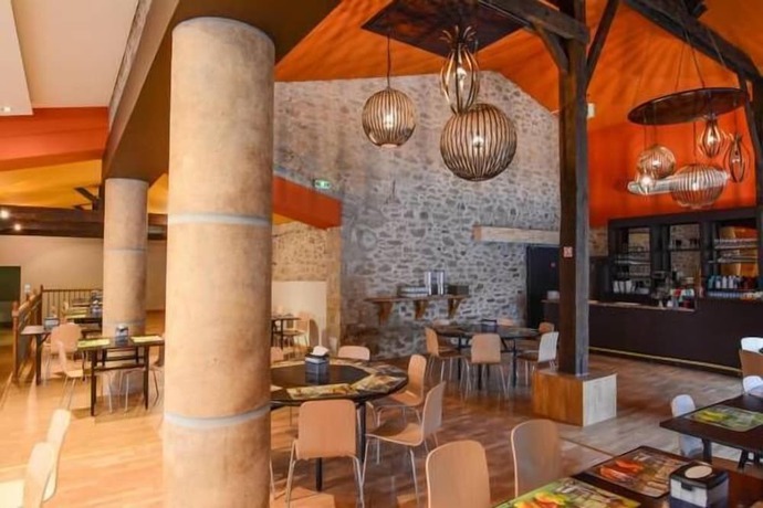 Imagen del bar/restaurante del Hotel Le Relais Du Boisniard, Chanverrie. Foto 5