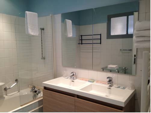 Imagen de la habitación del Hotel Le Relais Du Lac. Foto 14