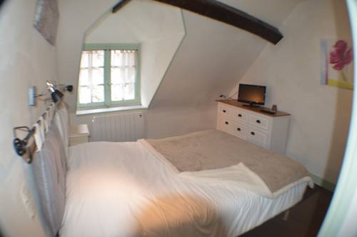 Imagen de la habitación del Hotel Le Relais Du Morvan. Foto 6